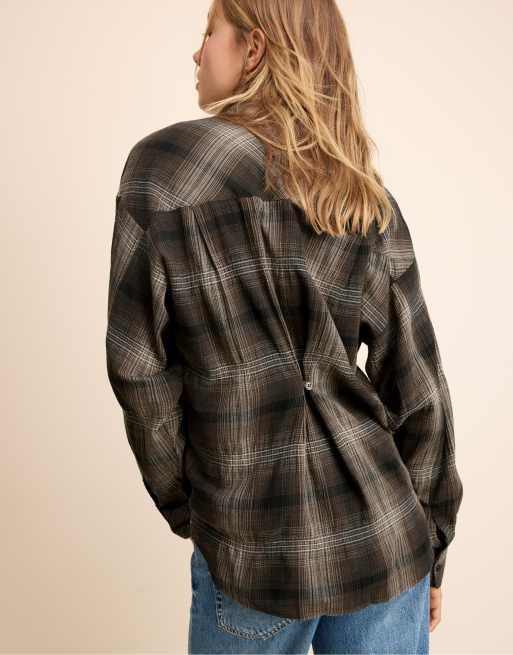 Stradivarius Adjustable regular-fit shirt in brown, 3 of 7