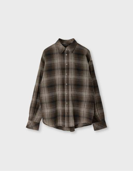 Stradivarius Adjustable regular-fit shirt in brown, 6 of 7