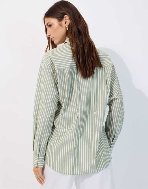 Stradivarius Adjustable regular poplin shirt in khaki, 3 of 7
