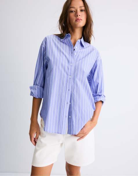 Stradivarius Adjustable regular poplin shirt in sky blue - view 1