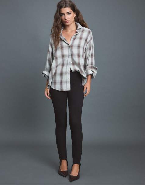 Stradivarius Adjustable regular shirt in khaki - view 1