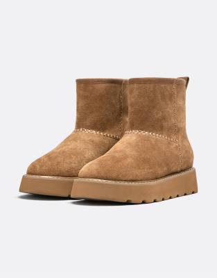 Stradivarius - Ankle-Boots in Beige mit Plateausohle und Kunstpelz-Innenfutter-Neutral
