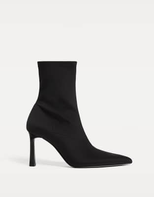 Stradivarius - Ankle Boots mit Stoff und Stilettoabsatz in Schwarz