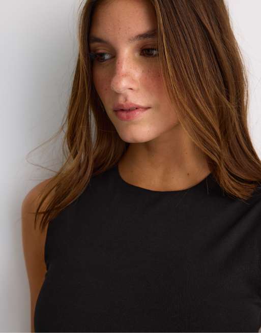 Stradivarius – Ärmelloses Basic-T-Shirt in Schwarz, 4 von 4