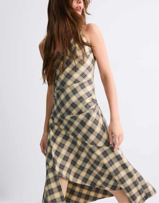 Stradivarius Asymmetric check print midi dress in beige, 2 of 7
