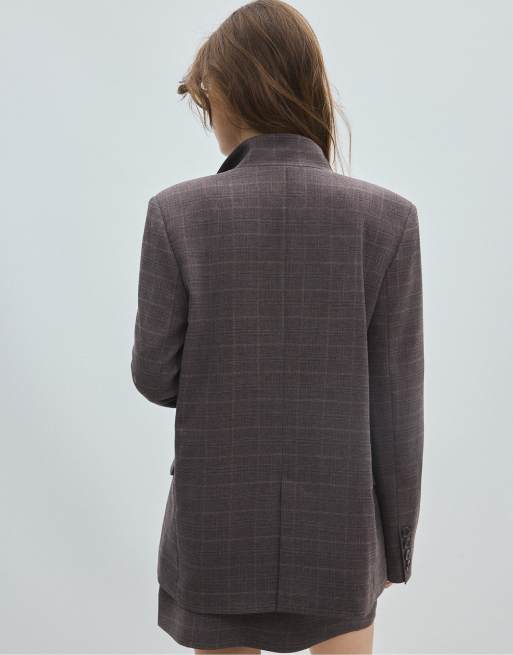 Stradivarius Asymmetric fitted blazer in beige, 3 of 7