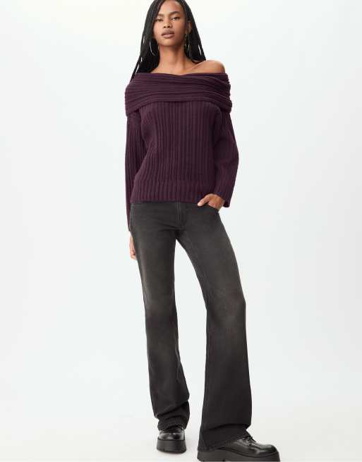 Stradivarius - Asymmetrische gebreide sweater met blote schouders in bordeauxrood, 2 van 4
