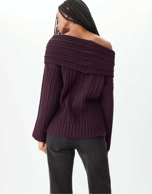 Stradivarius - Asymmetrische gebreide sweater met blote schouders in bordeauxrood, 3 van 4