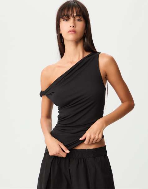 Stradivarius - Asymmetrische top in zwart - view 1