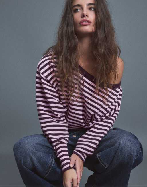 Stradivarius asymmetrische trui met geribbelde zoom in aubergine, 5 van 7