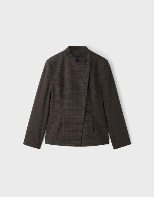 Stradivarius asymmetrischer Blazer mit mehreren Knöpfen in Braun, 6 von 7