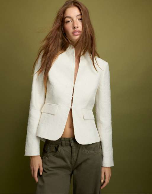 Stradivarius asymmetrischer Jacquard-Blazer in Ecru, 5 von 7