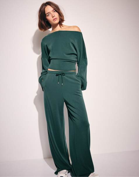 Stradivarius asymmetrisches Cropped-Sweatshirt in Khaki - view 1