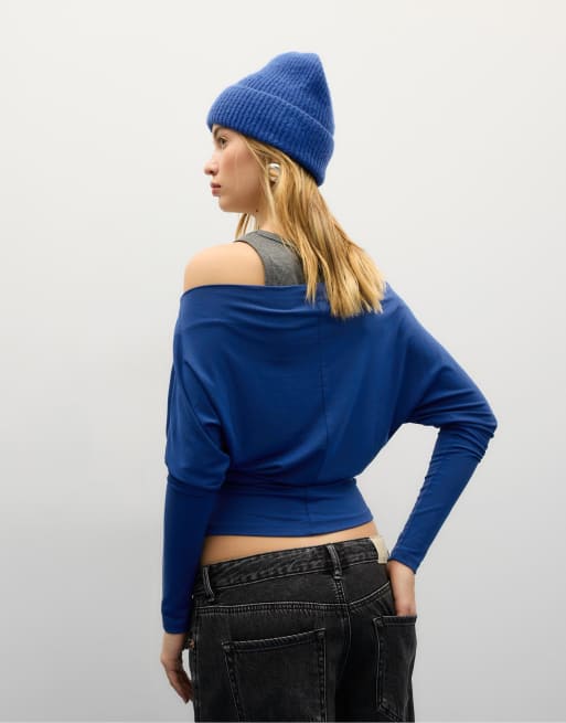 Stradivarius – Asymmetrisches T-Shirt aus Modal in knalligem Blau, 2 von 4