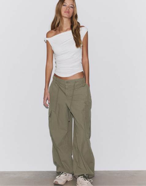 Stradivarius asymmetrisk T-shirt med rynkning i råhvid - view 1