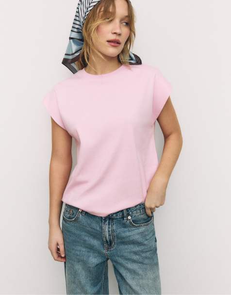 Stradivarius – B06 – Basic-T-Shirt in Lachsrosa mit überschnittenen Schultern - view 1