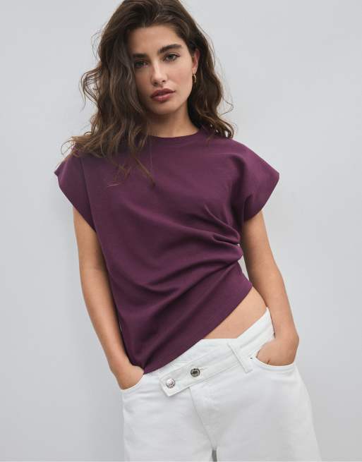 Stradivarius B06 basic t-shirt med sänkt axelsöm i mörklila, 5 av 7