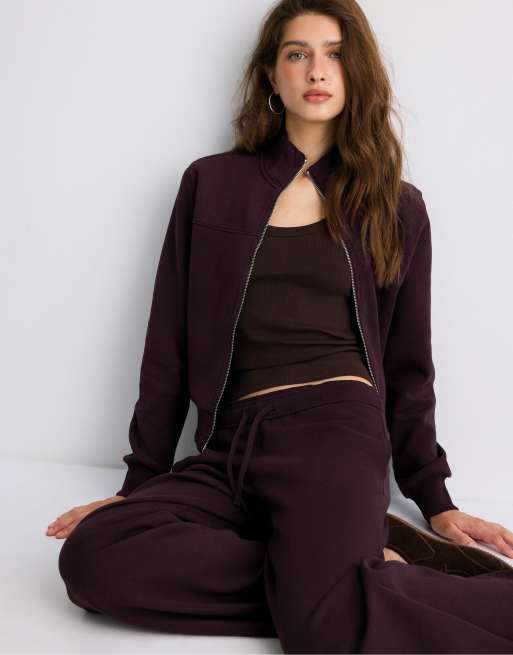 Stradivarius B09 cropped high-neck zip-up sweatshirt in dark purple, 5 of 7