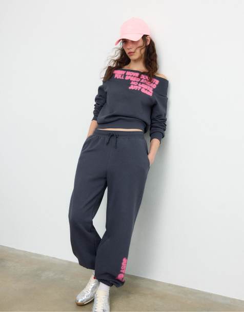 Stradivarius Baggy positional jogger trousers in dark grey - view 1