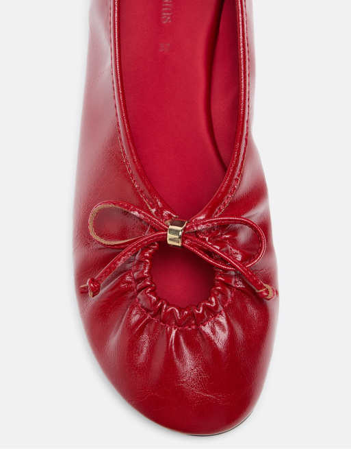Stradivarius ballerinaskor med utskurna detaljer i rött, 4 av 5
