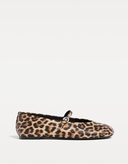 Stradivarius - Ballerines à imprimé léopard - Multicolore