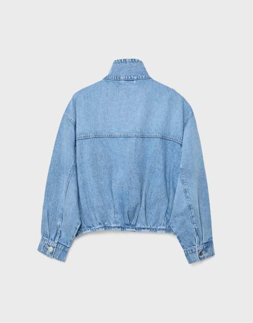 Stradivarius Balloon denim jacket in medium light blue denim, 7 of 7