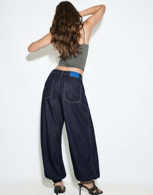 Stradivarius Balloon jeans in rinse blue denim, 3 of 7