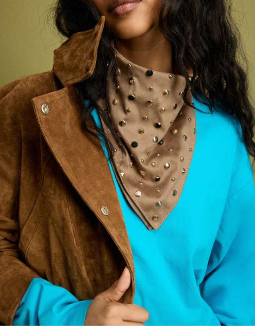 Stradivarius Bandana mit Nieten in hellem Camel, 2 von 4