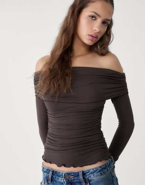 Stradivarius bardot ruched longsleeve t-shirt in brown - view 1