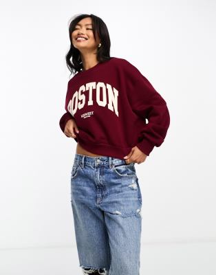 Stradivarius – Bardzo luźna bordowa bluza z napisem „Boston“