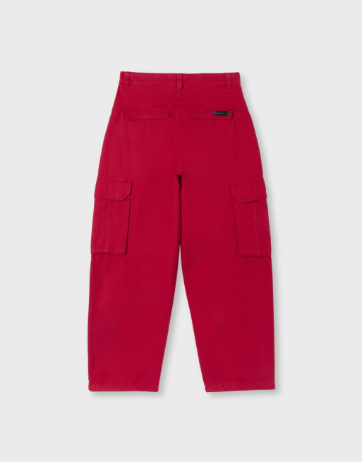 Stradivarius Barrel cargo trousers in red, 7 of 7