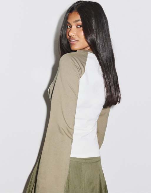 Stradivarius baseball-inspirerad långärmad t-shirt i khaki, 3 av 7