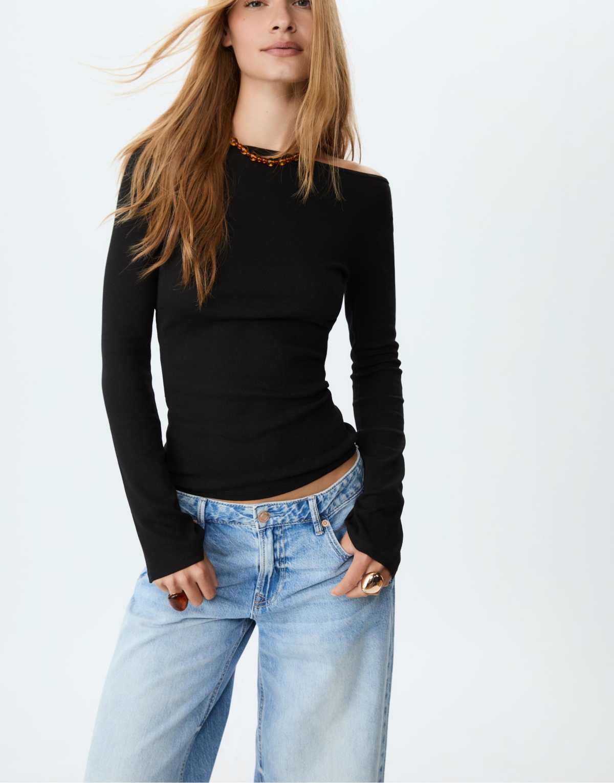 Stradivarius Basic bell sleeve t-shirt in black