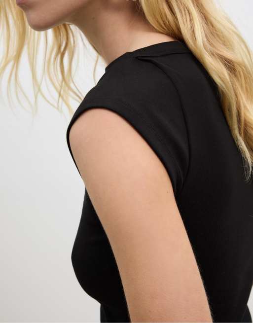 Stradivarius Basic boatneck t-shirt in black, 5 of 7