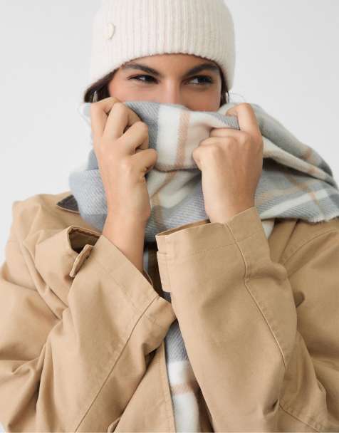 Stradivarius Basic checked scarf in grey - view 1