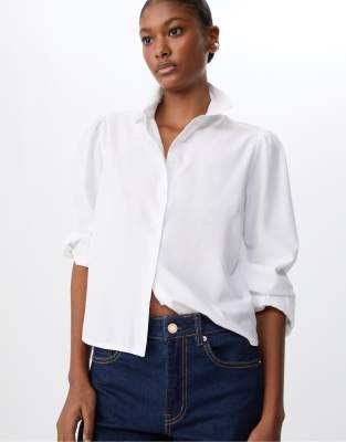 Stradivarius - Basic-Hemdbluse aus Popeline in Weiß mit Puffärmeln