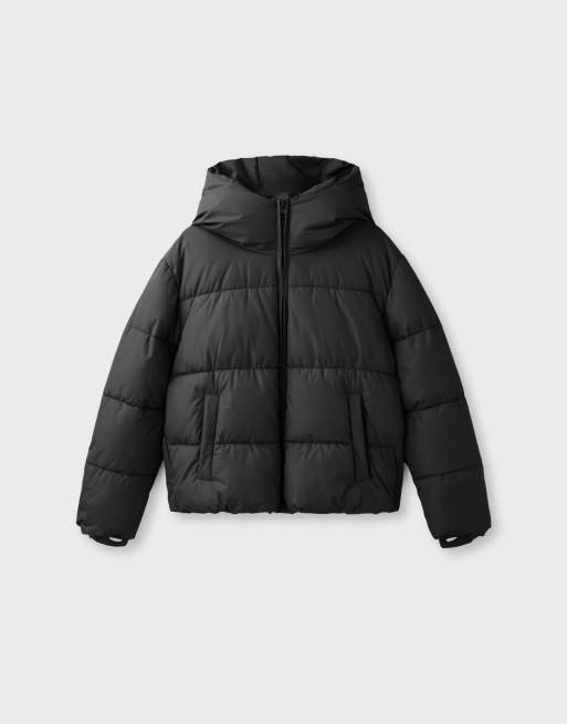 Stradivarius Basic hooded puffer jacket in black, 6 of 7