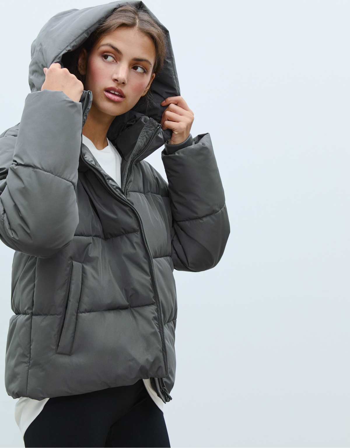 Stradivarius Basic hooded puffer jacket in dark grey