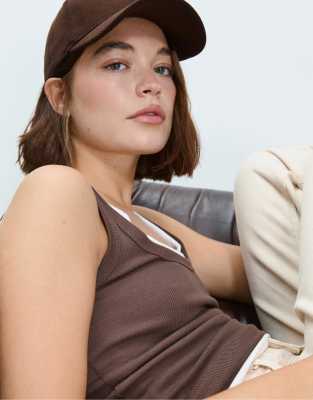 Stradivarius - Basic-Kappe in Braun mit Textur-Brown