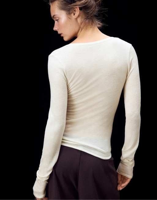 Stradivarius Basic Pullover aus Wolle und Seide mit Rundhalsausschnitt in Vanille, 3 von 7