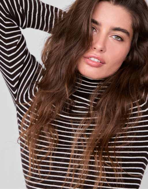 Stradivarius Basic-Pullover mit Rollkragen in Braun, 5 von 7