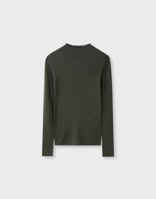 Stradivarius Basic Pullover mit Woll- und Seidenanteil und Stehkragen in Khaki, 6 von 7