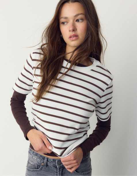 Stradivarius - Basic regular-fit T-shirt van zware stof in bruin - view 1