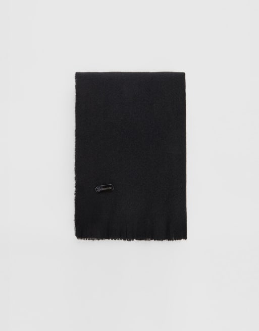 Stradivarius Basic scarf in black, 3 of 3