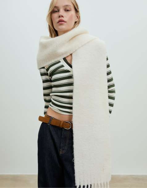 Stradivarius - Basic sjaal in ecru - view 1