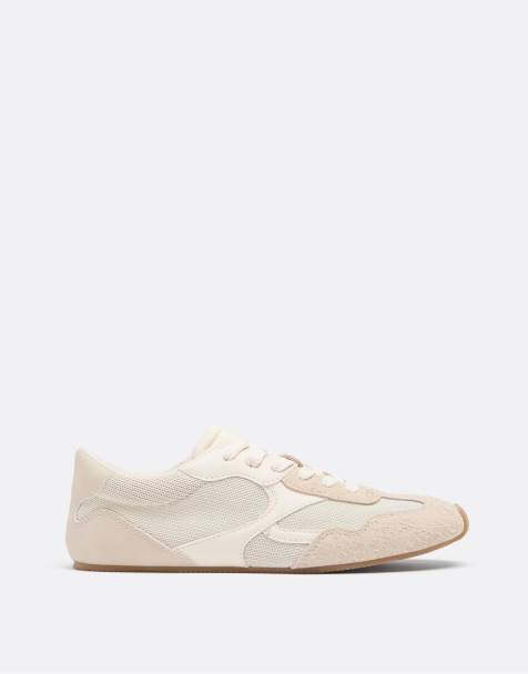 Stradivarius – Basic-Sneaker in Natur - view 1