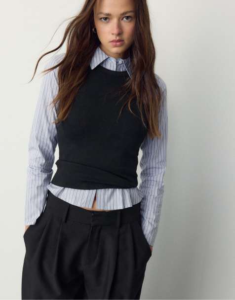 Stradivarius – Basic – Svart, figurnära topp - view 1