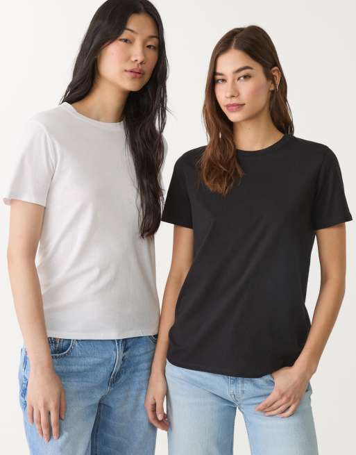 Stradivarius – Basic-T-Shirt in Weiß mit regulärer Passform und Rundhalsausschnitt