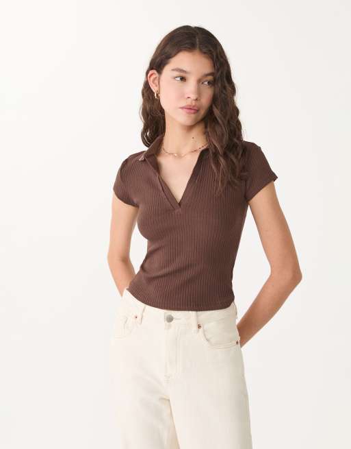 Stradivarius - Basic - T-shirt met polokraagje in bruin