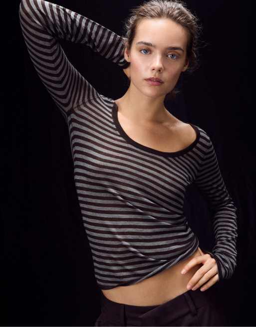 Stradivarius basic trui van wol en zijde met ronde hals in bruin, 2 van 7